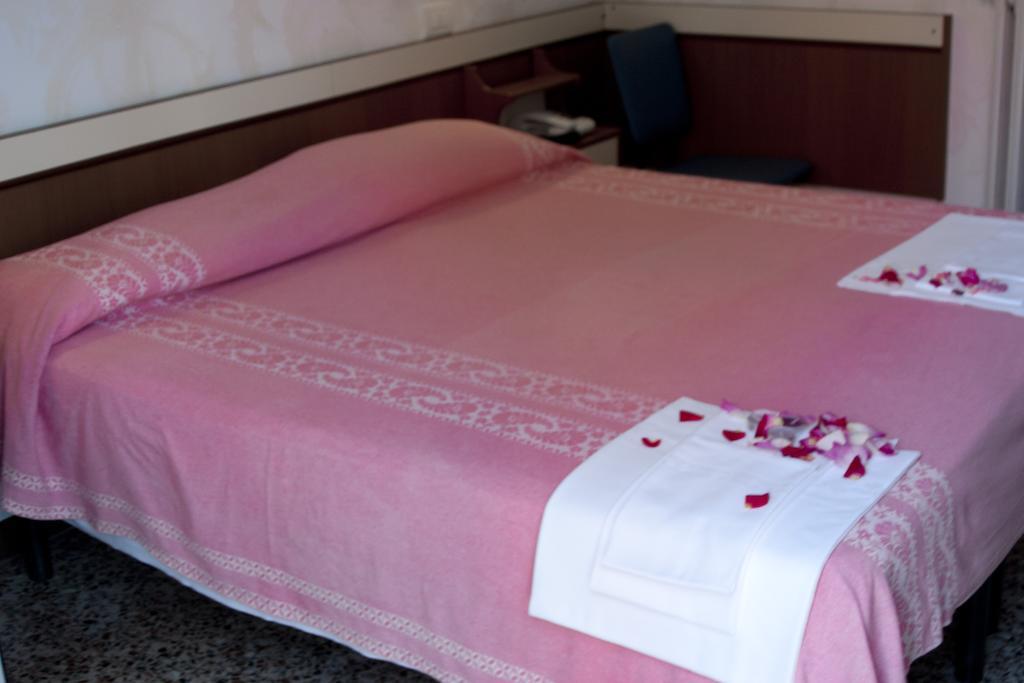Hotel Niagara ماروتّا المظهر الخارجي الصورة